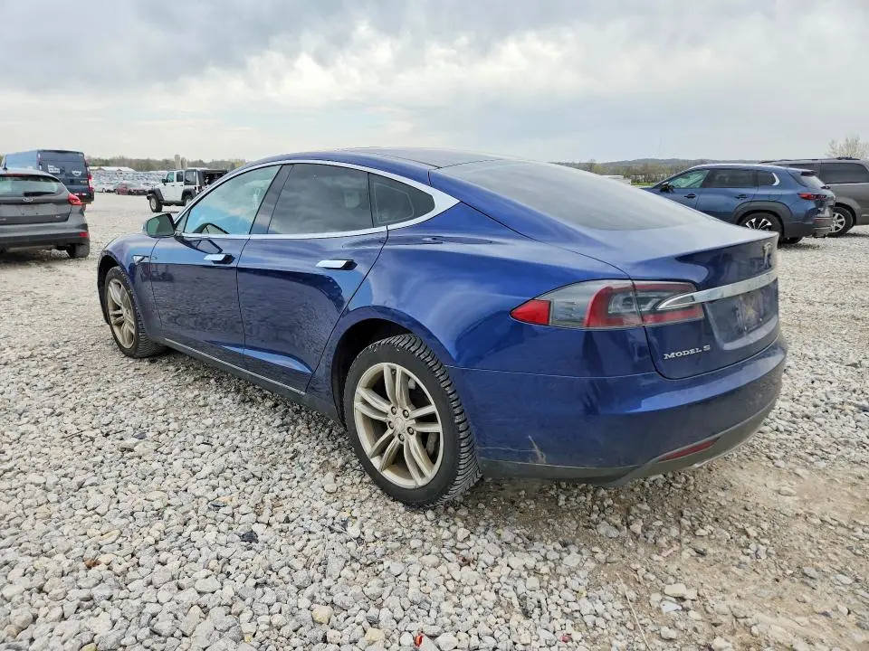 2015 TESLA MODEL S 70D  