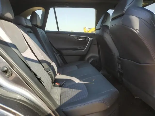 2021 TOYOTA RAV4 XSE  