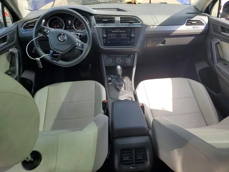 2021 VOLKSWAGEN TIGUAN SE  