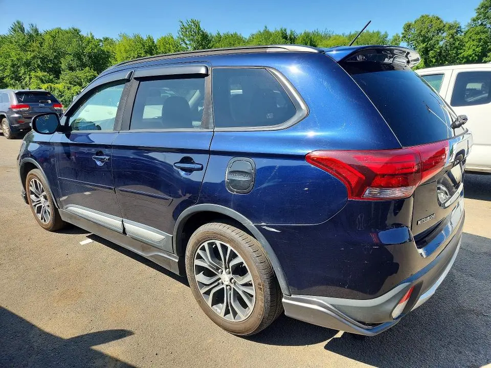 2016 MITSUBISHI OUTLANDER SE  