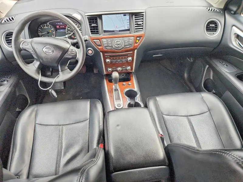 2017 NISSAN PATHFINDER PLATINUM  
