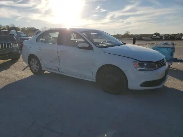 2013 VOLKSWAGEN JETTA SE  