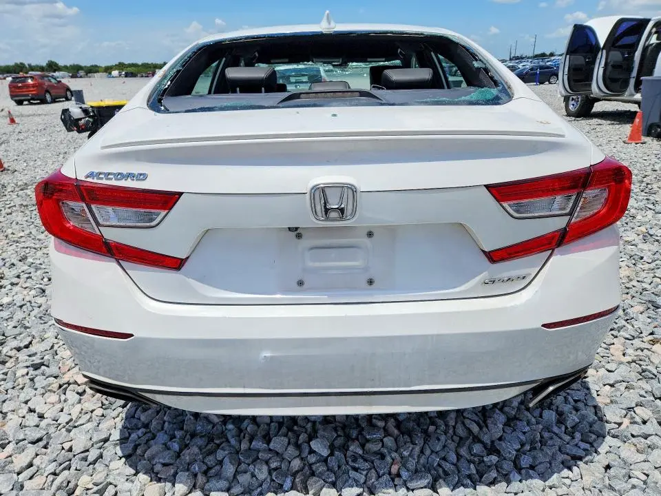 2020 HONDA ACCORD SPORT  