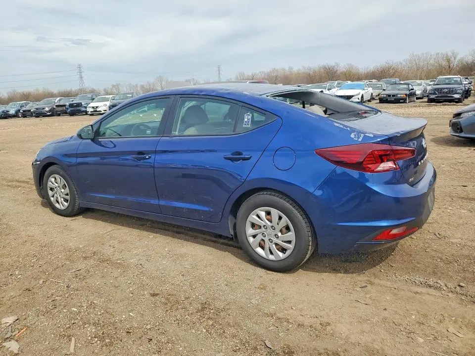 2019 HYUNDAI ELANTRA SE  