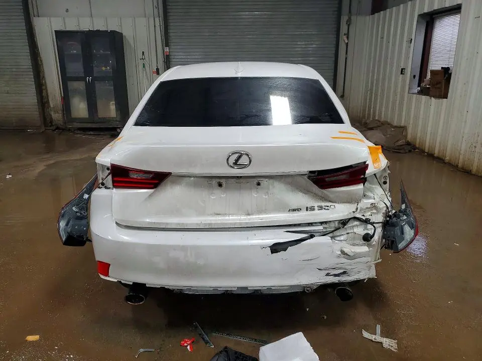 2016 LEXUS IS 300 BASE  