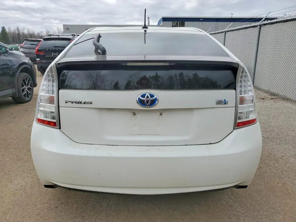 2010 TOYOTA PRIUS I  