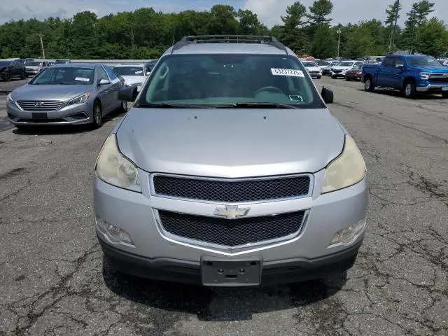 2010 CHEVROLET TRAVERSE LS  