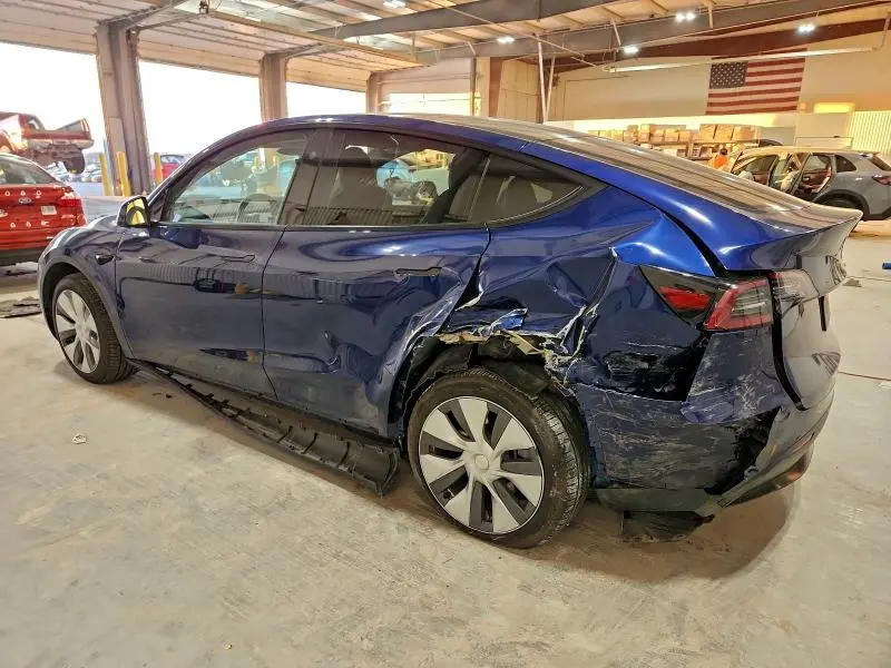 2024 TESLA MODEL Y   