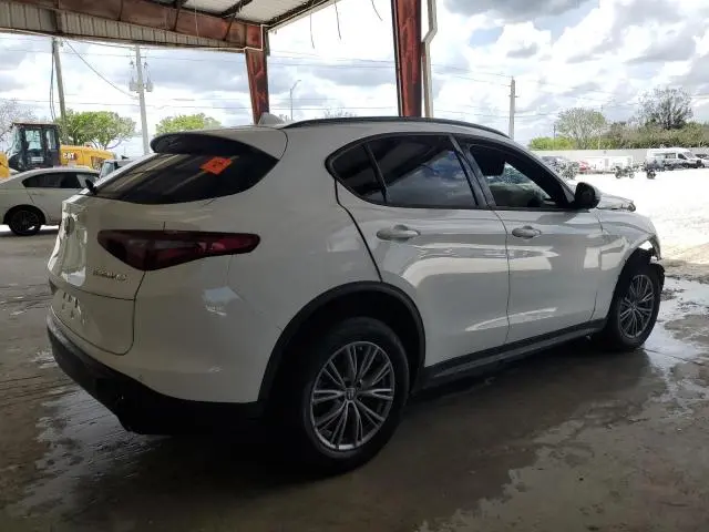 2022 ALFA ROMEO STELVIO   