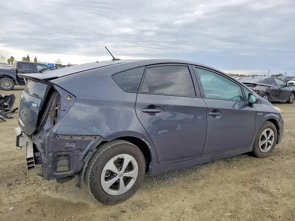 2014 TOYOTA PRIUS FOUR  