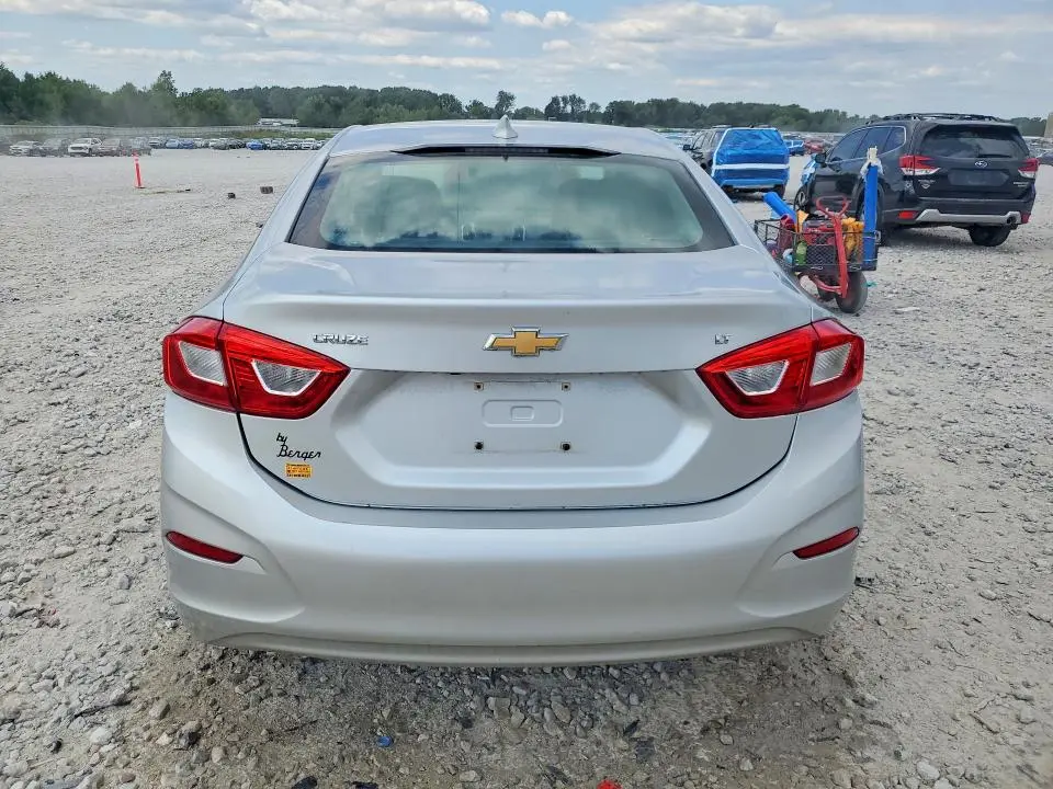 2017 CHEVROLET CRUZE LT  