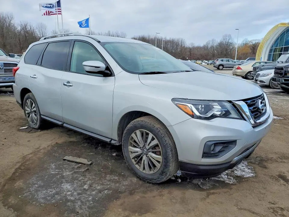 2019 NISSAN PATHFINDER S  