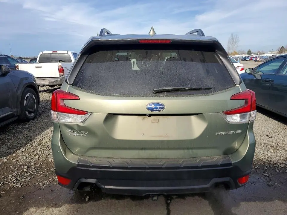 2019 SUBARU FORESTER PREMIUM  