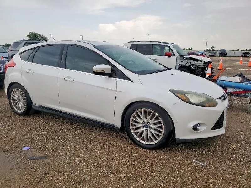 2014 FORD FOCUS TITANIUM  