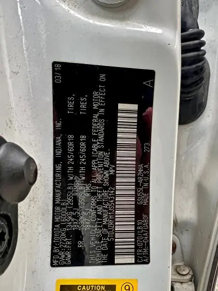 2018 TOYOTA HIGHLANDER SE  