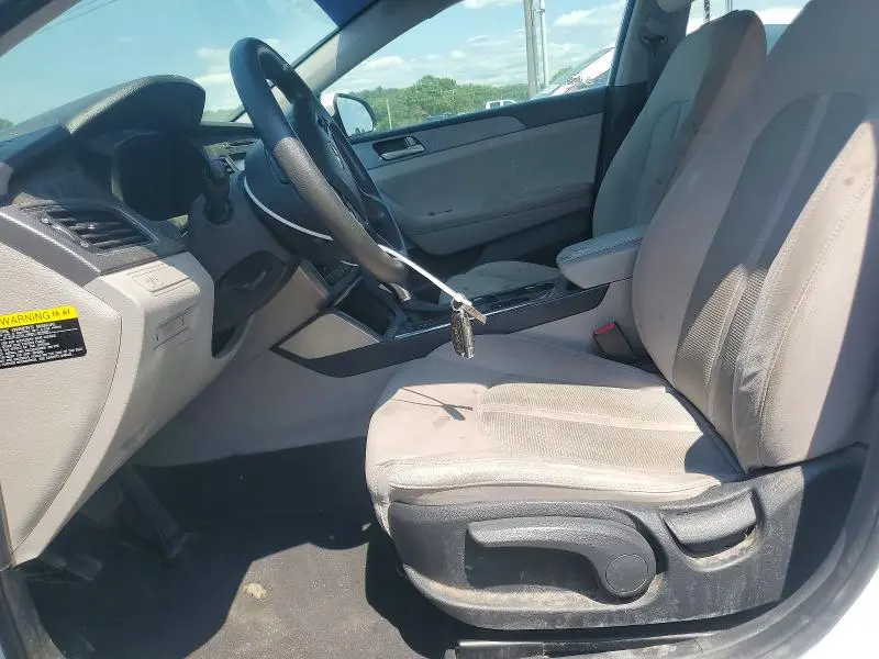 2017 HYUNDAI SONATA SE  