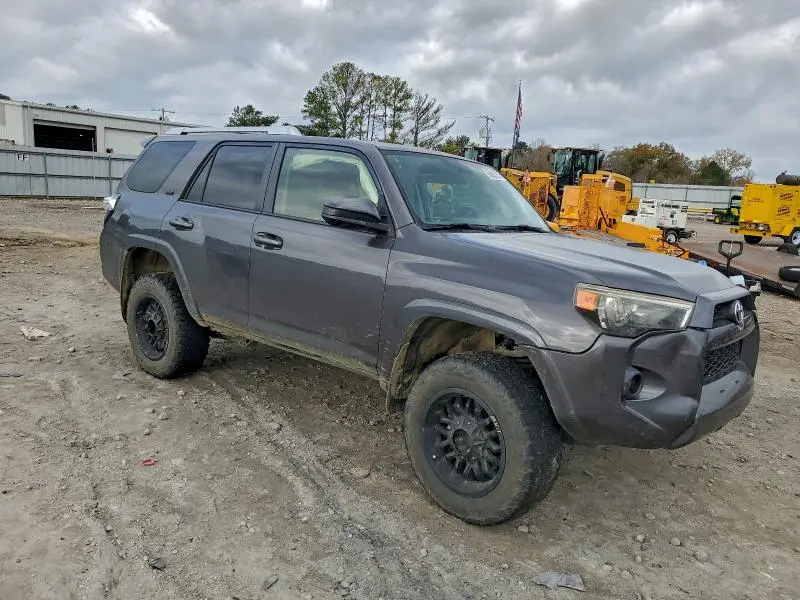 2014 TOYOTA 4RUNNER SR5  