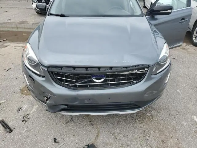 2017 VOLVO XC60 T6 DYNAMIC
