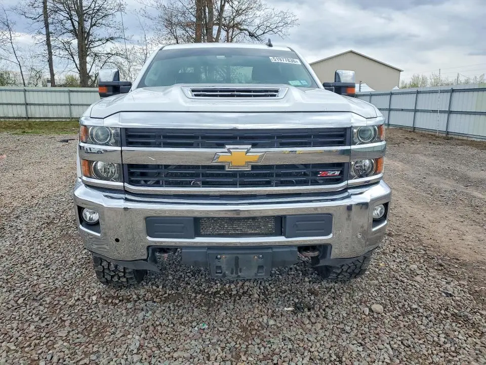 2017 CHEVROLET SILVERADO K3500 LTZ  