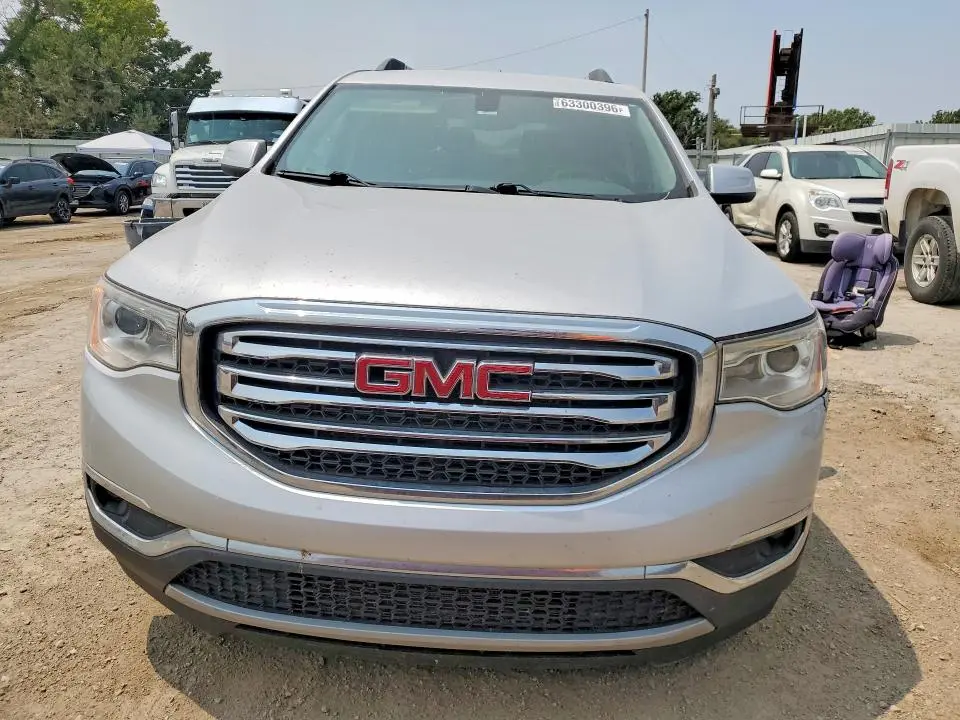 2017 GMC ACADIA SLE  