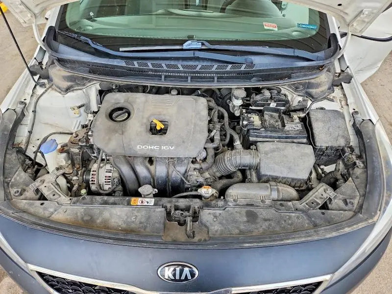 2017 KIA FORTE LX  