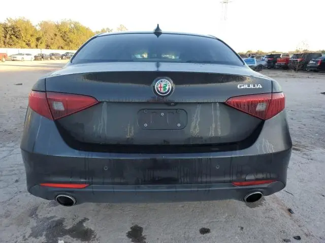 2017 ALFA ROMEO GIULIA   