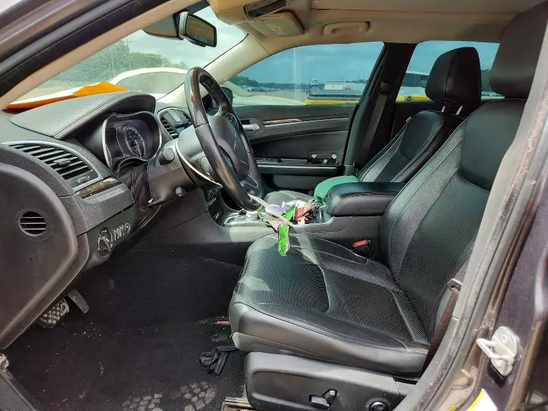 2019 CHRYSLER 300   