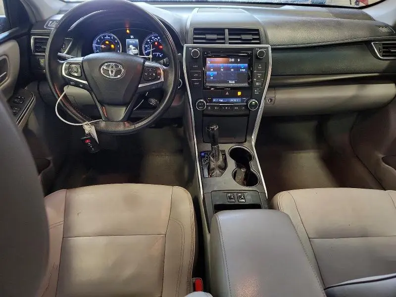 2016 TOYOTA CAMRY XLE  