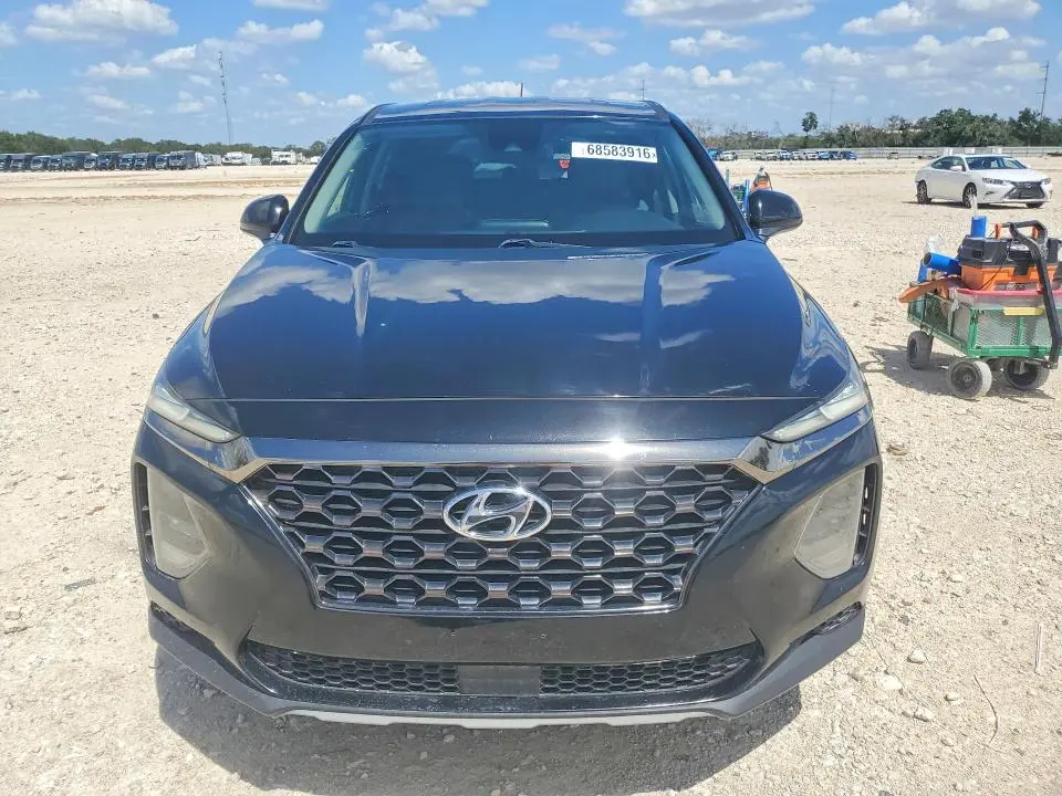 2019 HYUNDAI SANTA FE SE  