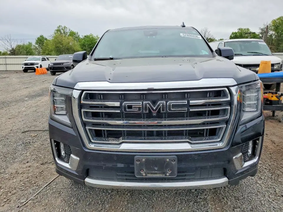 2023 GMC YUKON   