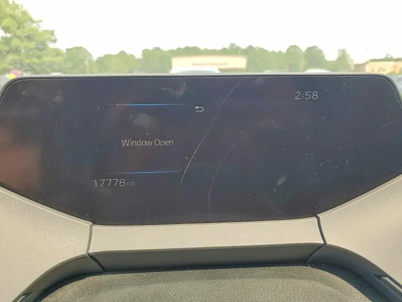 2025 TOYOTA PRIUS XLE  