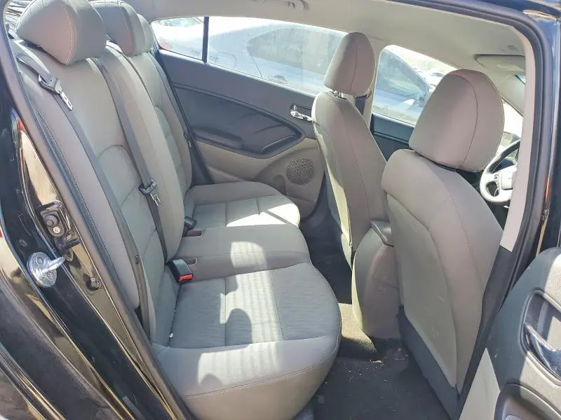 2016 KIA FORTE LX  