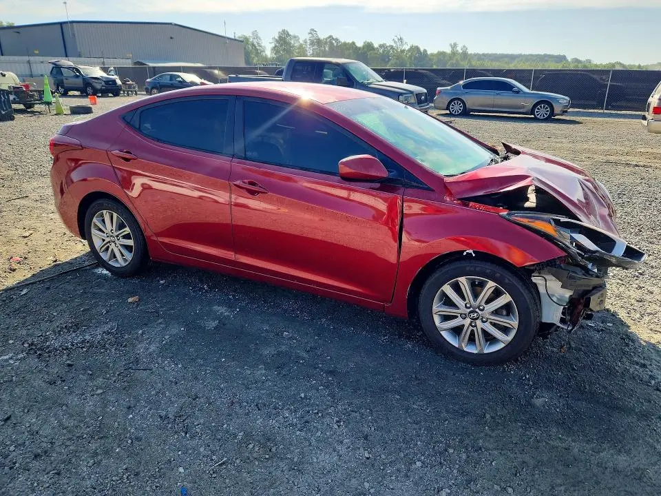 2016 HYUNDAI ELANTRA SE  