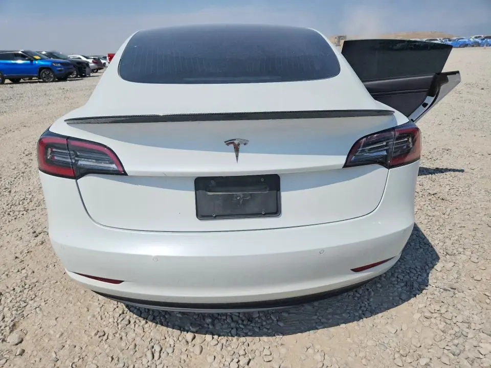 2020 TESLA MODEL 3   