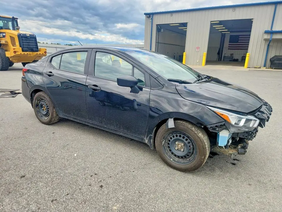2024 NISSAN VERSA S  