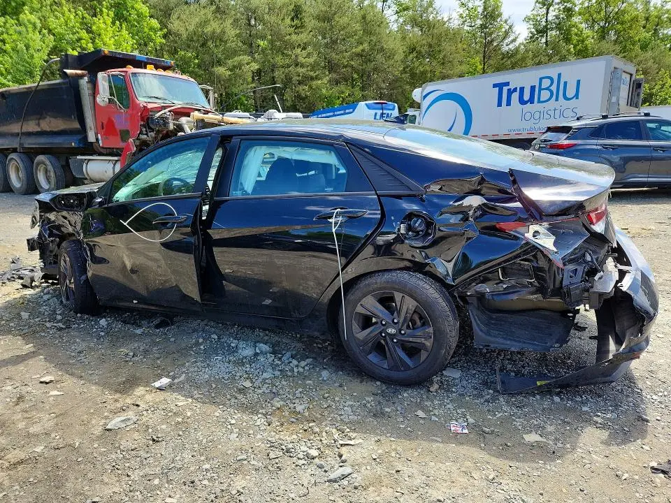 2022 HYUNDAI ELANTRA   