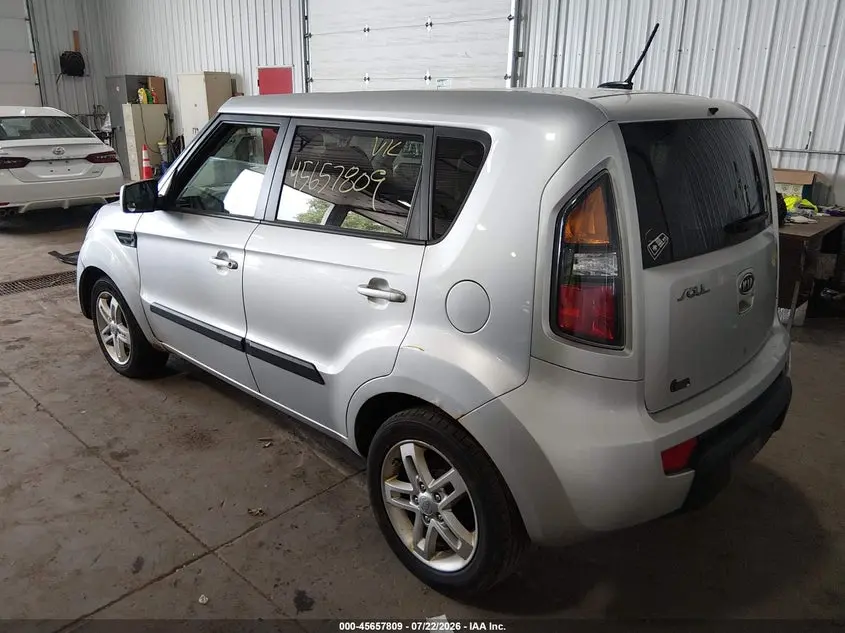 2011 KIA SOUL +