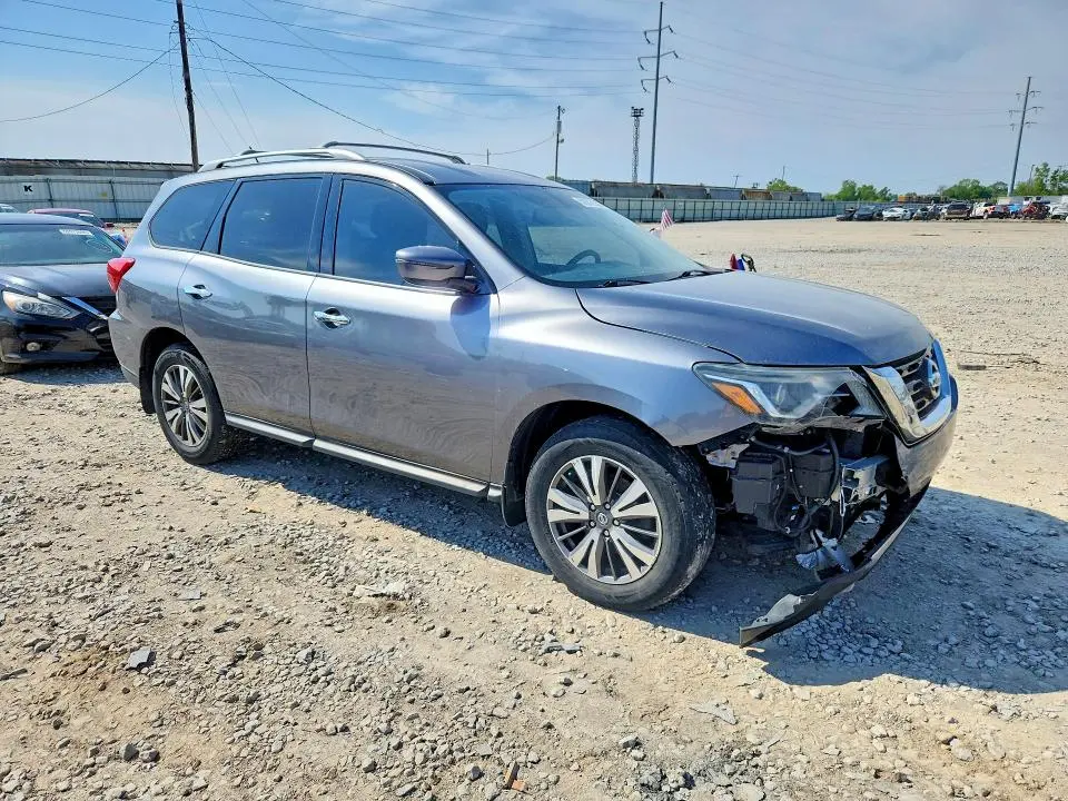 2017 NISSAN PATHFINDER SV  