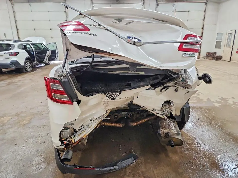 2016 FORD TAURUS SHO  