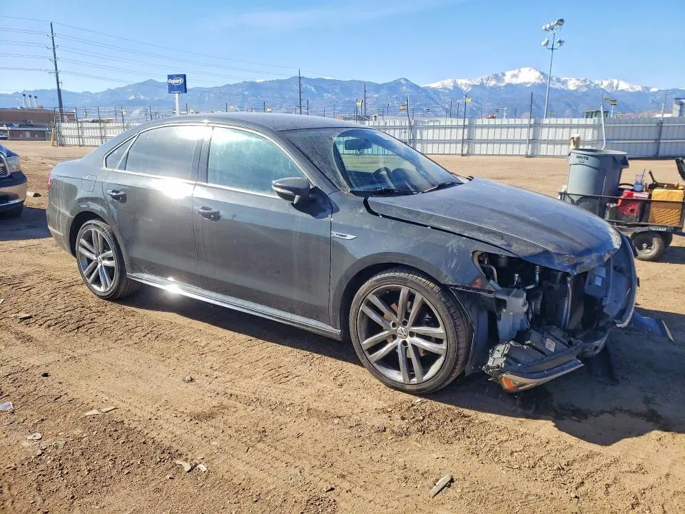 2018 VOLKSWAGEN PASSAT S  