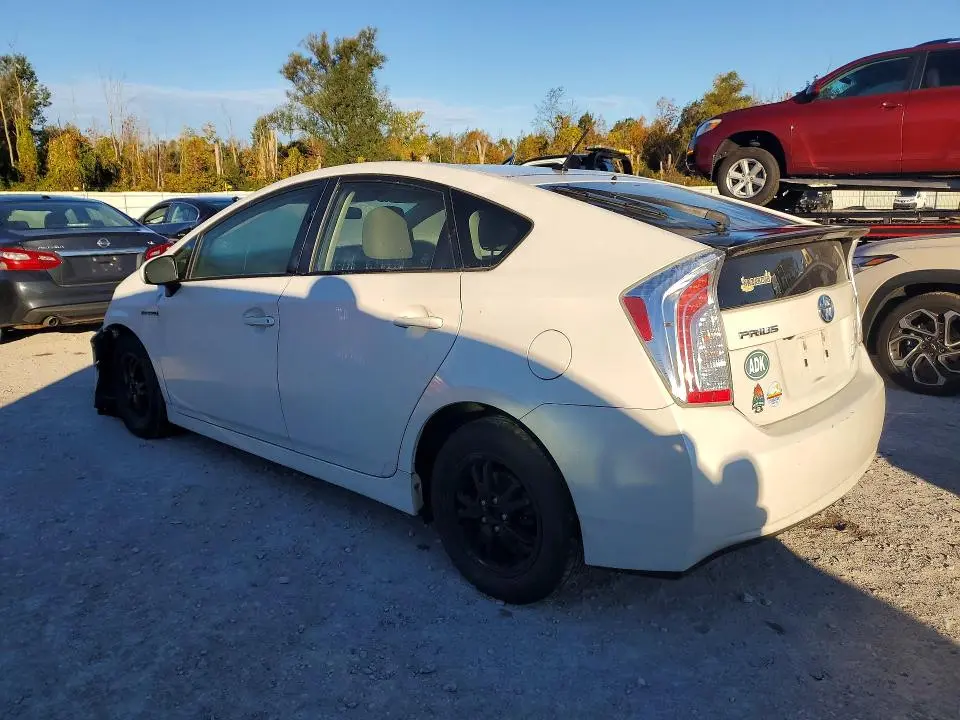 2015 TOYOTA PRIUS TWO  