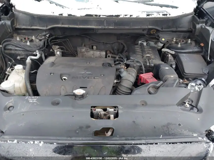 2014 MITSUBISHI OUTLANDER SPORT ES