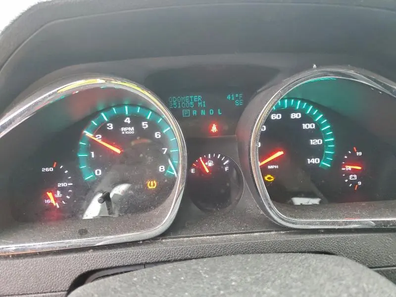 2010 CHEVROLET TRAVERSE LT  