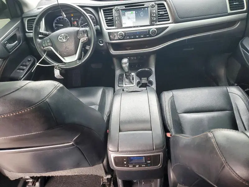 2018 TOYOTA HIGHLANDER XLE  