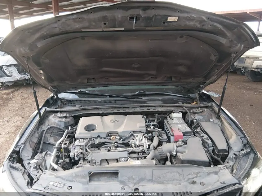 2018 TOYOTA CAMRY LE