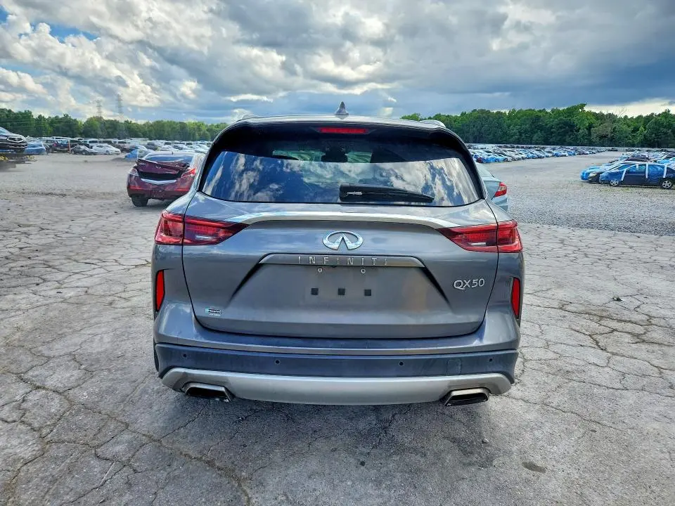 2022 INFINITI QX50 ESSENTIAL  