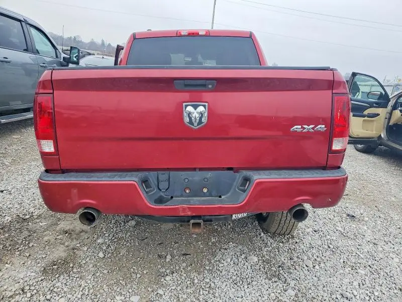 2013 RAM 1500 ST  