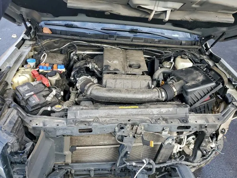 2022 NISSAN FRONTIER S  