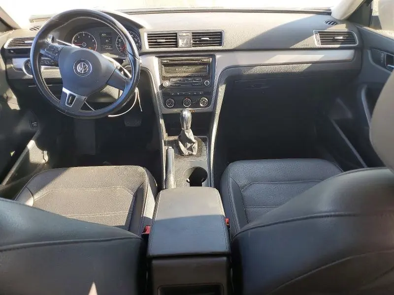 2014 VOLKSWAGEN PASSAT S  