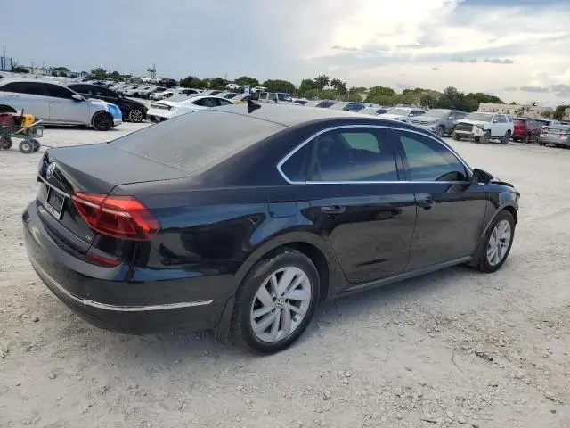2018 VOLKSWAGEN PASSAT SE  